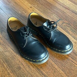 Doc Martens Oxfords